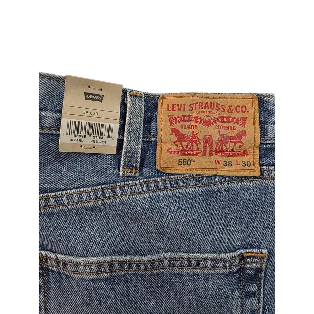 Levi's 550 Relaxed Fit Jeans Distressed Denim Faded Wash Mens Size‎ 38x30